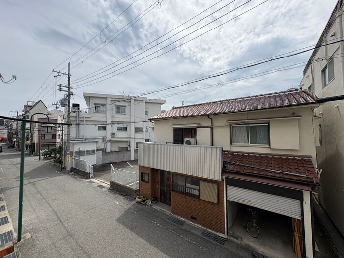 物件内観写真18　(室内からの展望)