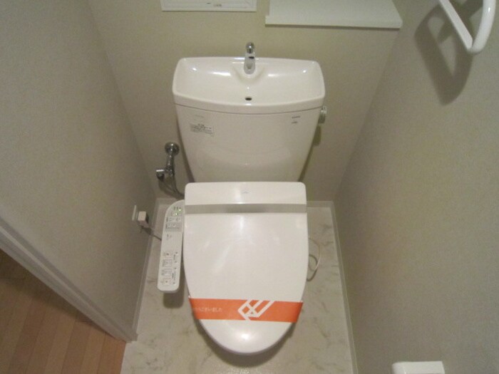 物件内観写真14　(トイレ)