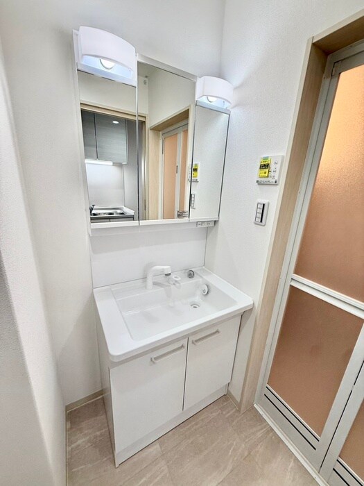 物件内観写真12　(洗面)