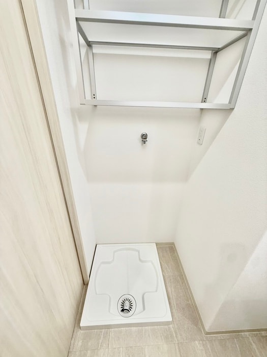 物件内観写真13　(洗濯機置場)