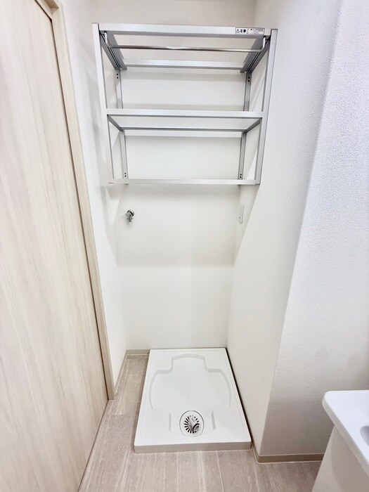 物件内観写真13　(洗濯機置場)