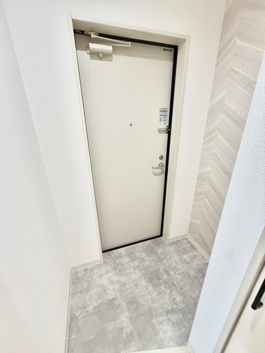 物件内観写真16　(玄関)