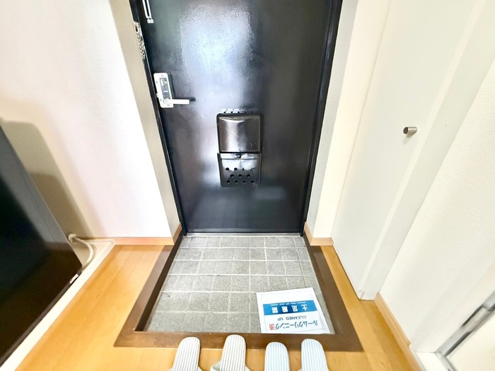 物件内観写真22　(玄関)