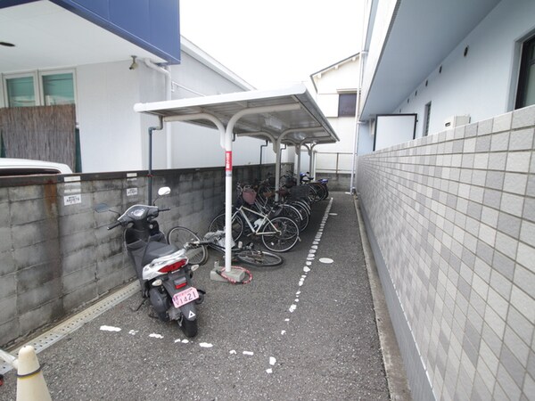 駐輪場