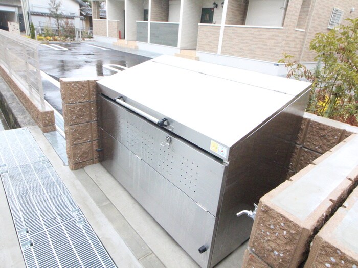 物件外観写真6　(建物設備)