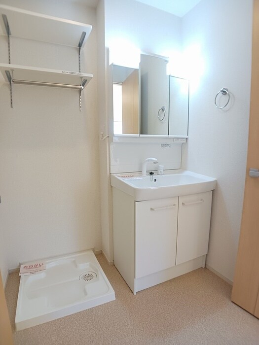 物件内観写真11　(洗面)