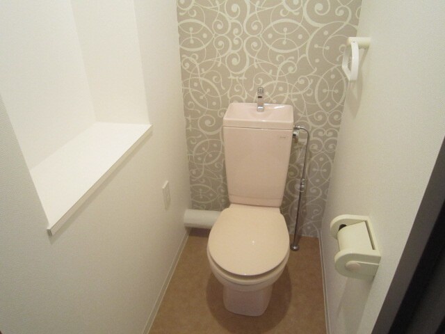 物件内観写真15　(トイレ)