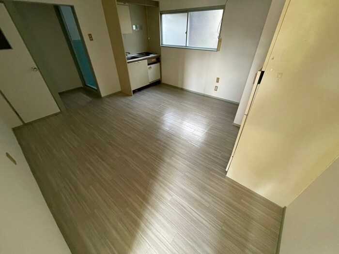 物件内観写真9　(居室)