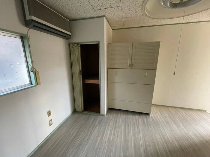 物件内観写真10　(収納)