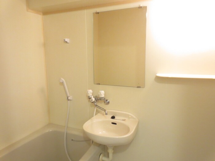 物件内観写真11　(洗面)