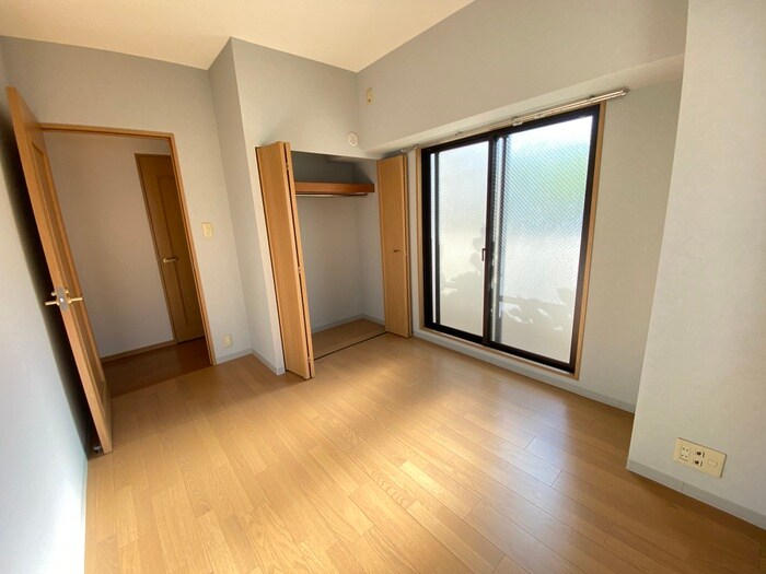 物件内観写真11　(居室)