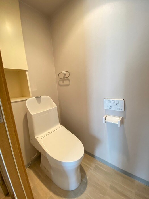 物件内観写真15　(トイレ)