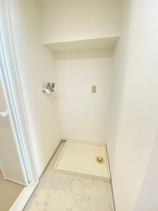 物件内観写真20　(洗濯機置場)