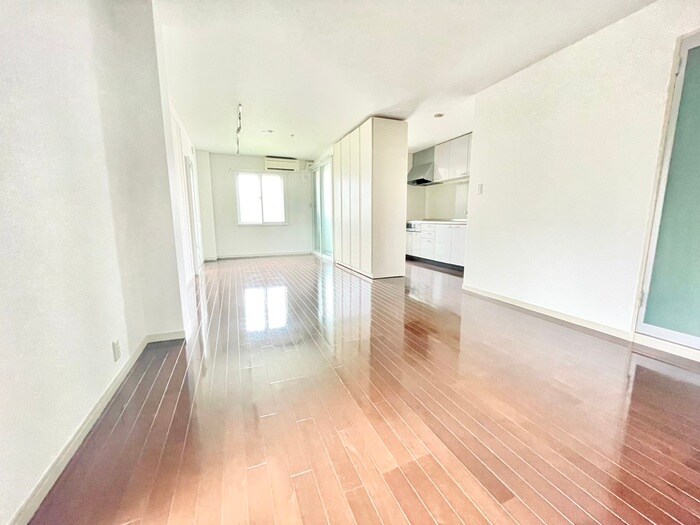 物件内観写真10　(居室)