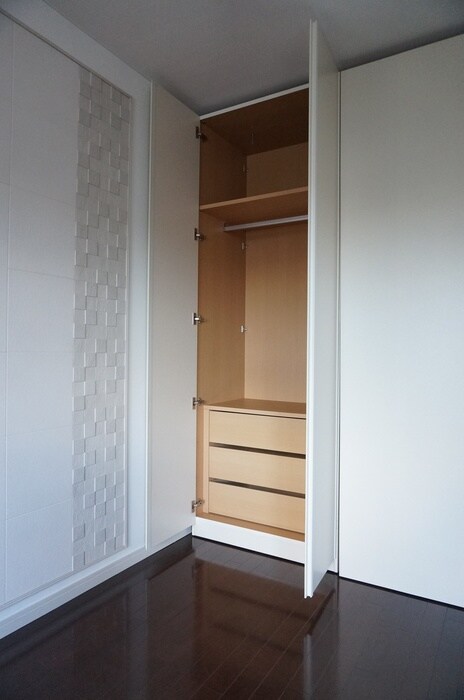 物件内観写真12　(収納)