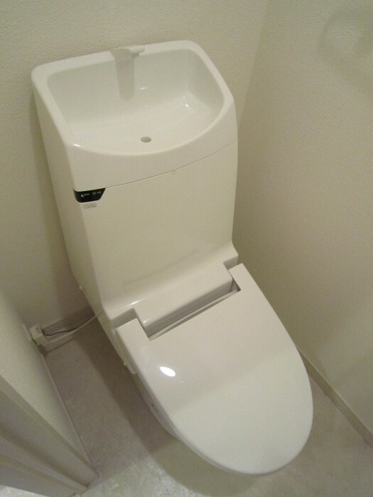 物件内観写真15　(トイレ)