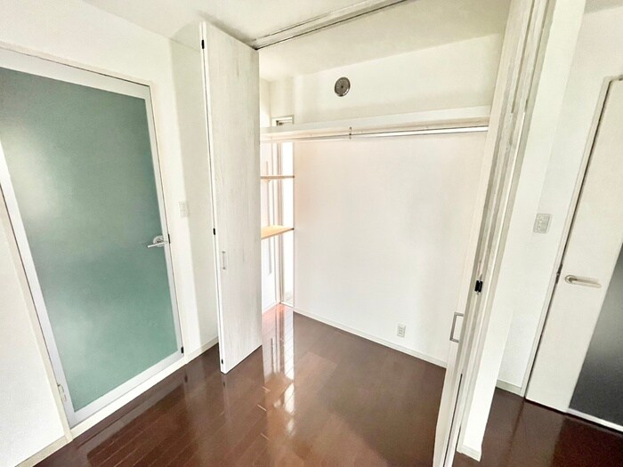 物件内観写真16　(収納)