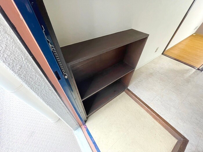物件内観写真7　(靴箱)