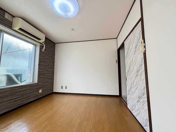 物件内観写真9　(居室)