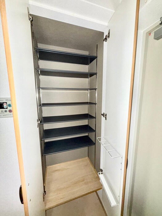 物件内観写真15　(靴箱)