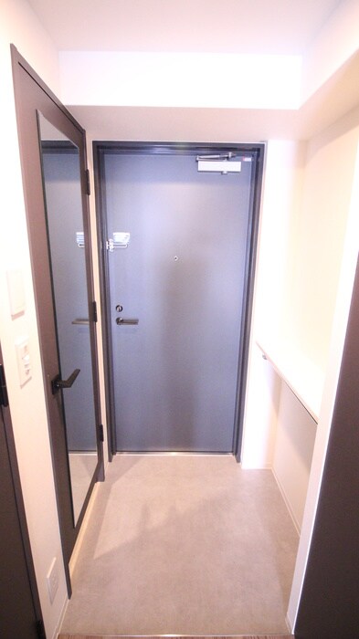 物件内観写真17　(玄関)