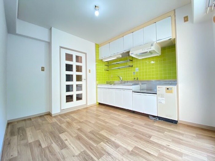 物件内観写真8　(居室)