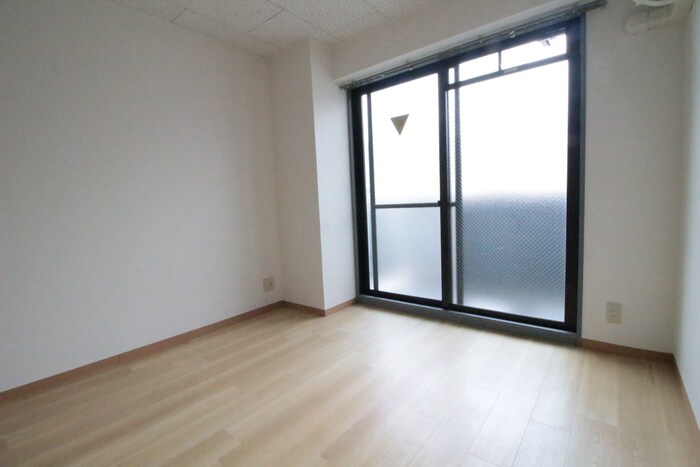 物件内観写真19　(居室)