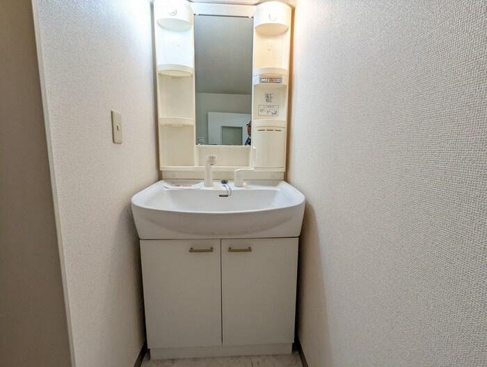 物件内観写真16　(洗面)