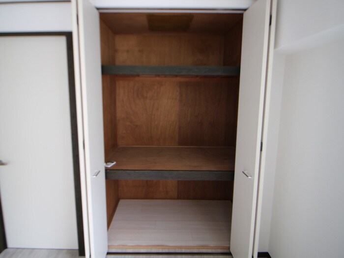 物件内観写真14　(収納)