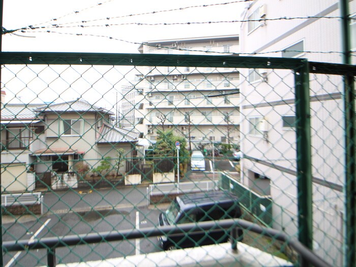 物件内観写真17　(室内からの展望)