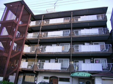 ロックハイツ外観写真