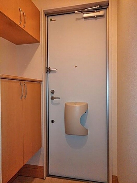 物件内観写真15　(玄関)