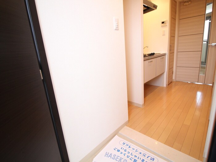 物件内観写真15　(玄関)