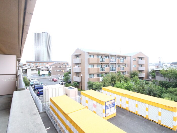 物件内観写真17　(室内からの展望)