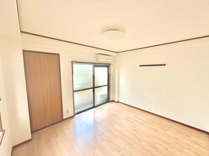 物件内観写真12　(居室)