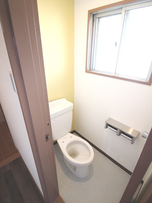 物件内観写真11　(トイレ)