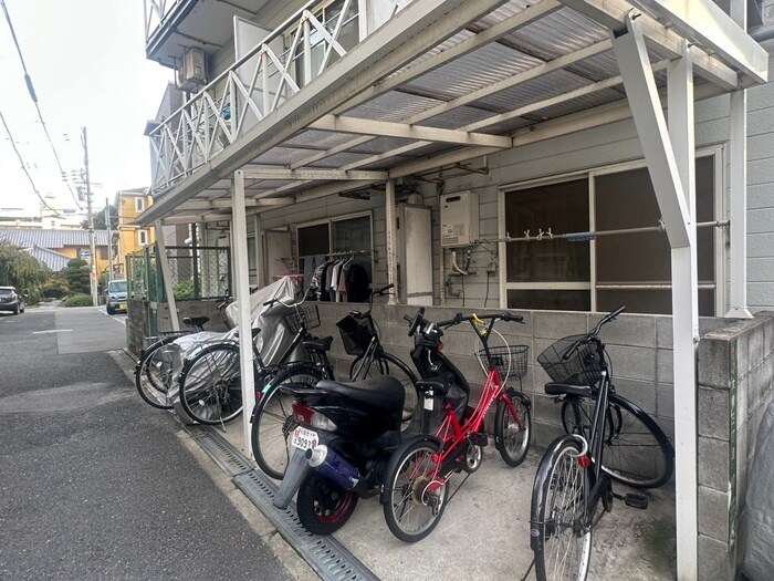 物件外観写真6　(駐輪場)
