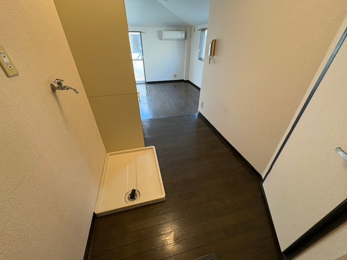 物件内観写真10　(廊下)