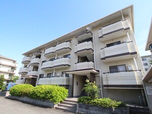 フォルク北千里Ｌ棟外観写真