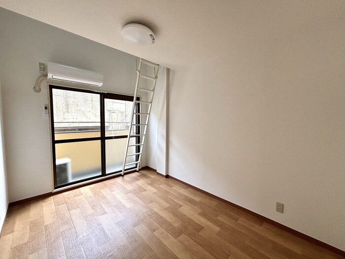 物件内観写真12　(居室)