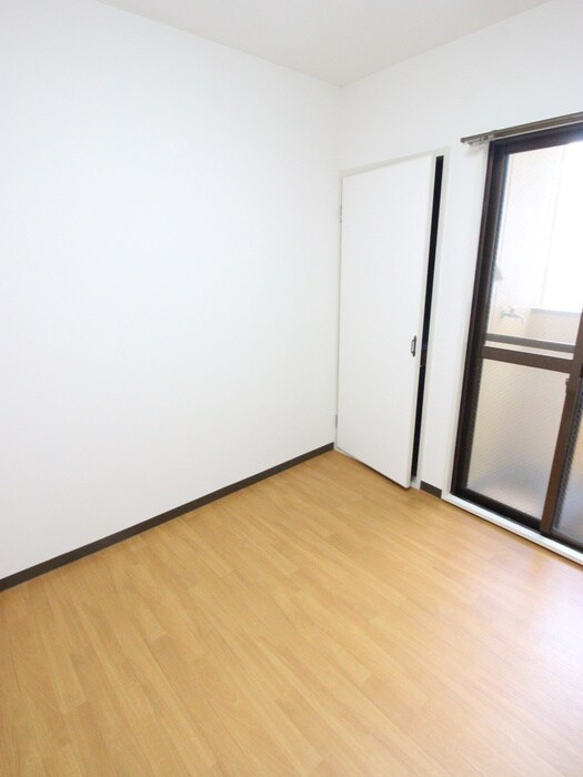 物件内観写真13　(居室)