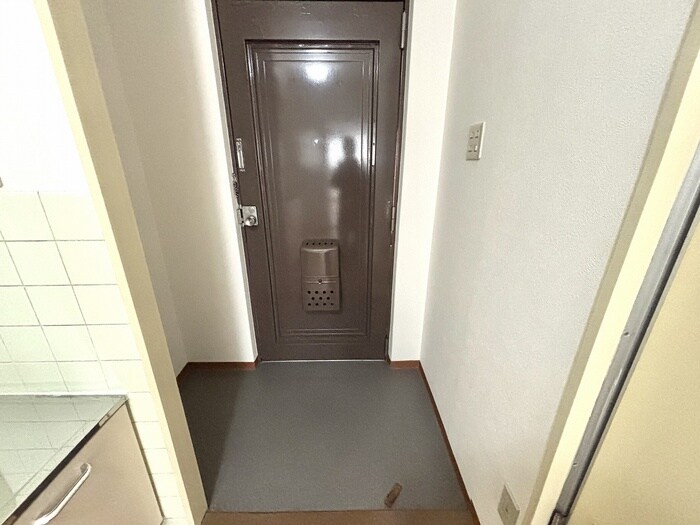 物件内観写真17　(玄関)