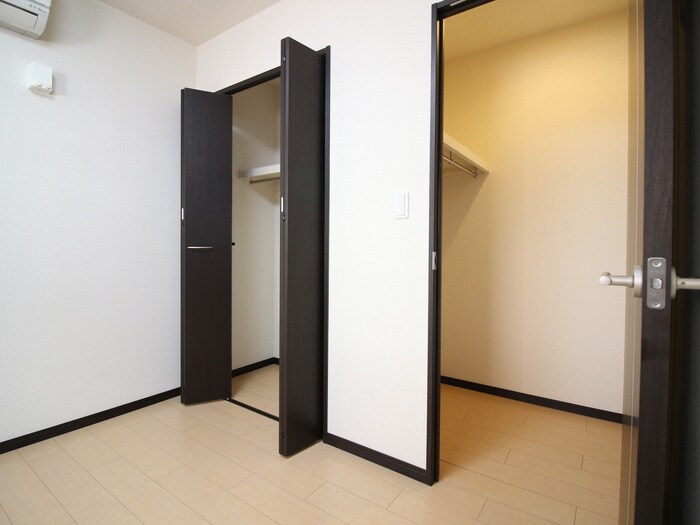 物件内観写真14　(収納)