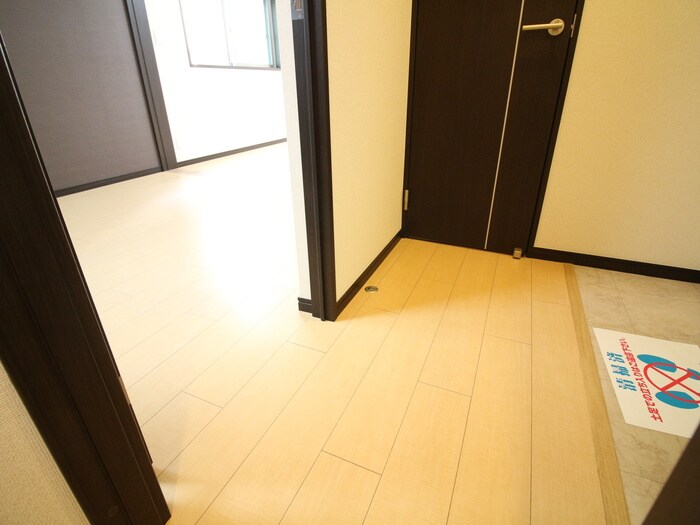 物件内観写真18　(廊下)