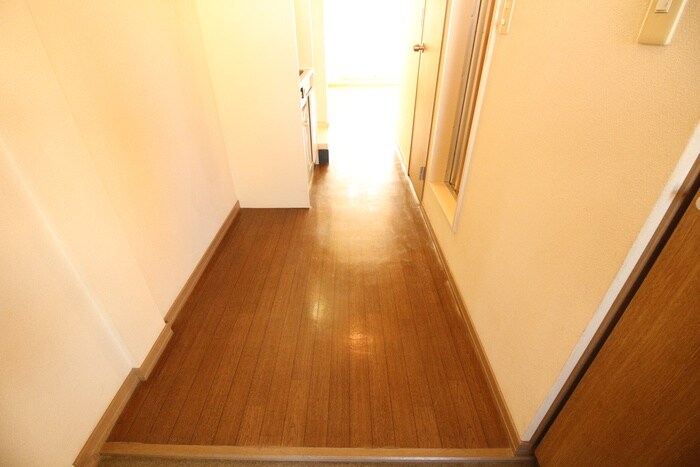物件内観写真21　(廊下)