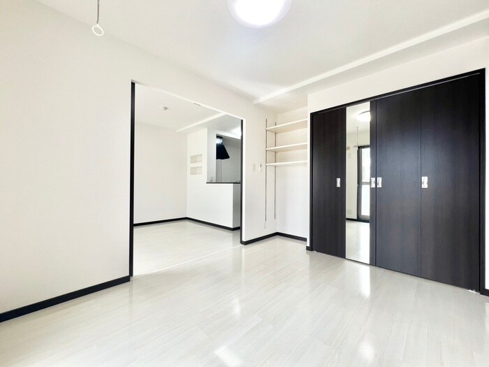 物件内観写真9　(居室)