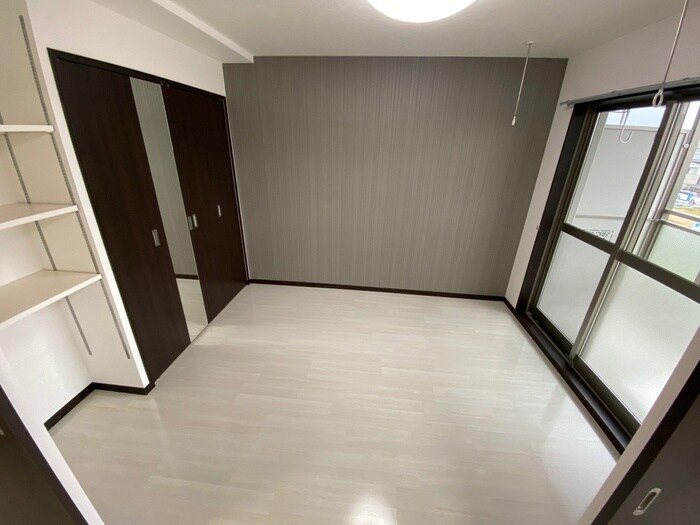 物件内観写真10　(居室)