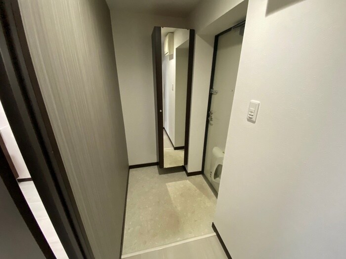 物件内観写真14　(玄関)