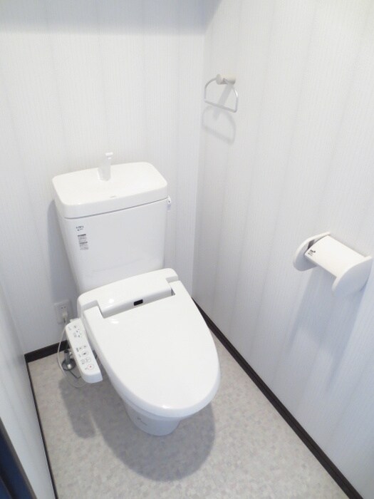 物件内観写真14　(トイレ)