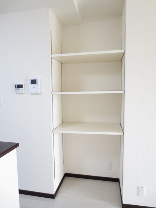 物件内観写真17　(収納)